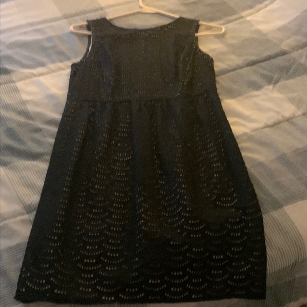 LOFT Black Mini Sheath Dress with Sleeveless Design and Scoop Neck for Night Out